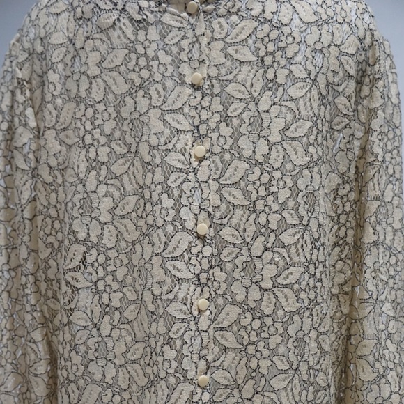 Loft lace Top - Picture 6 of 7